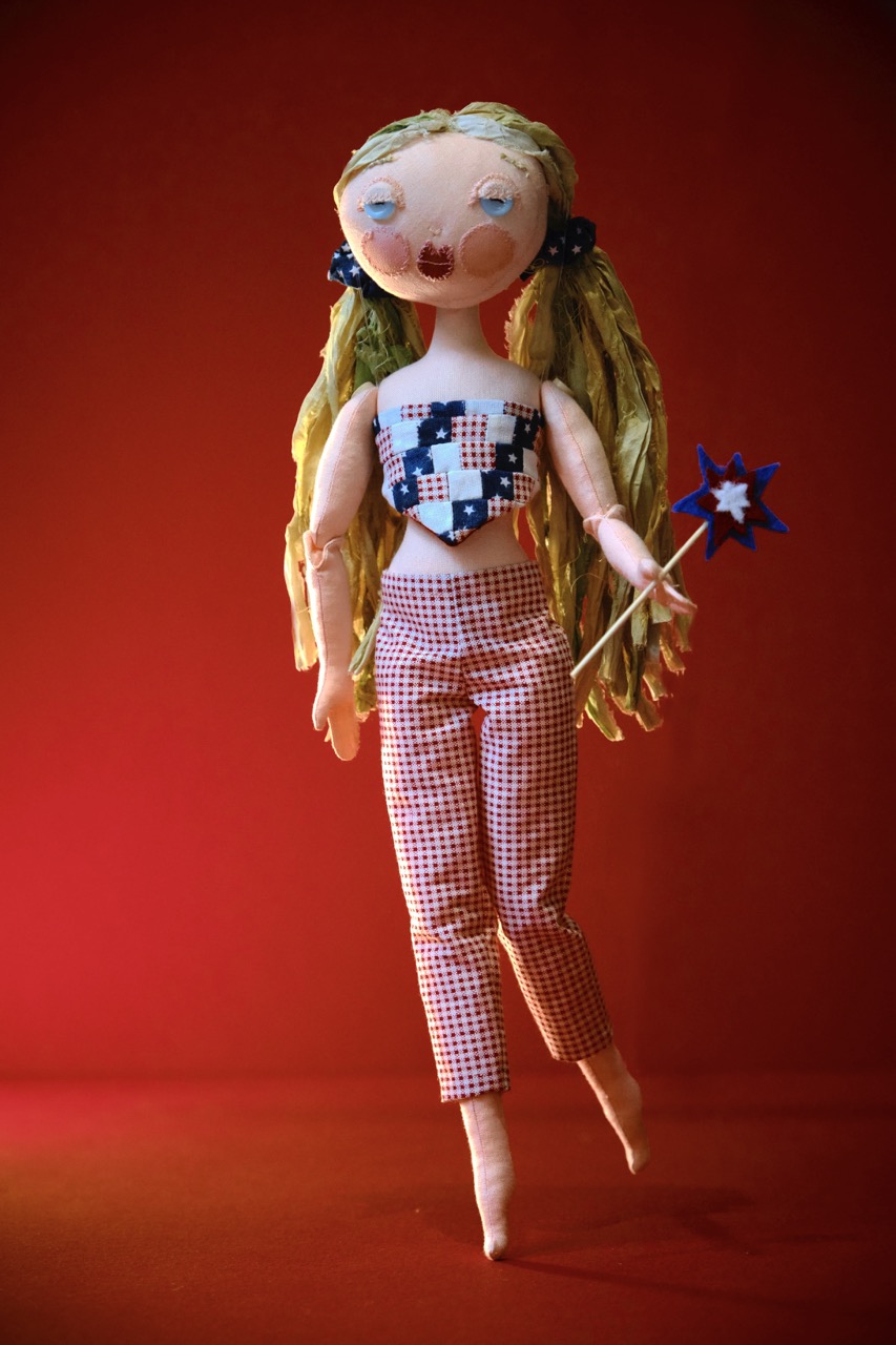 Daisy - Full view